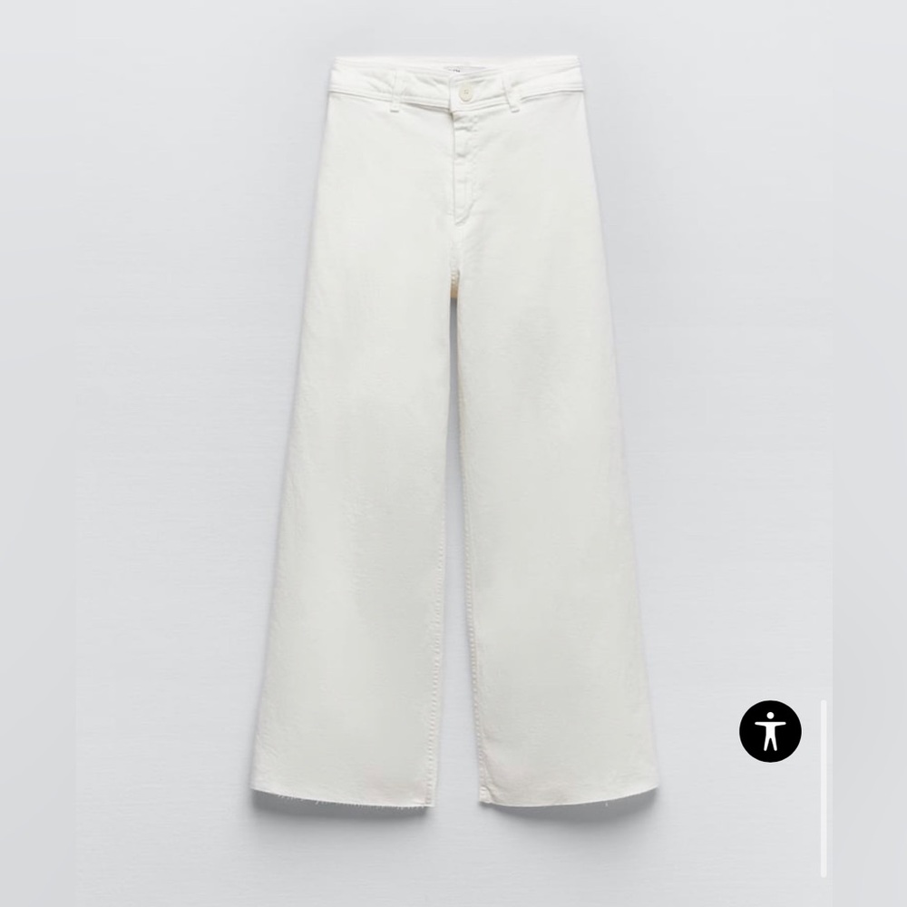 ZARA marine straights white barely worn size 6